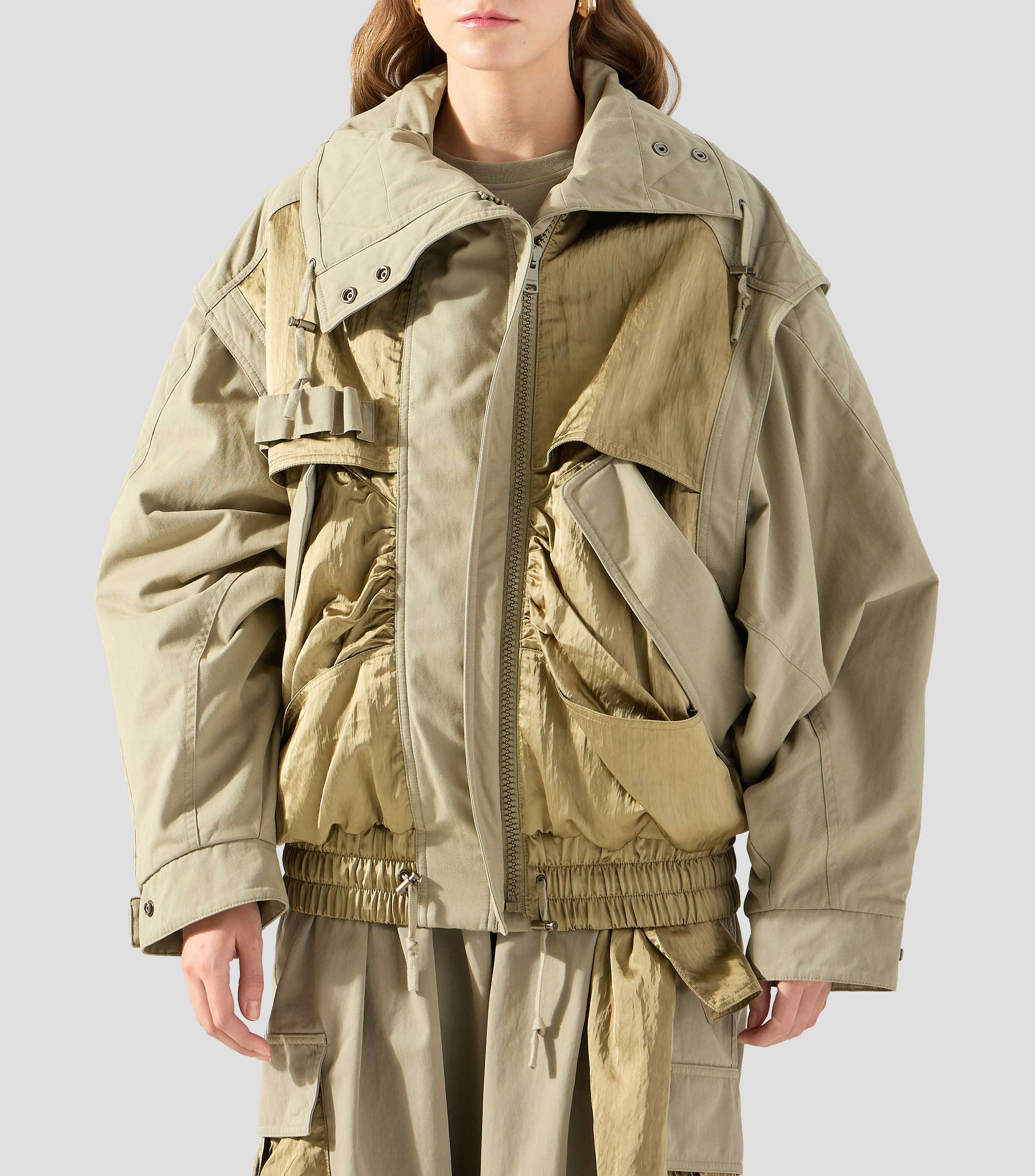 Chamarra bomber con capucha Mujer